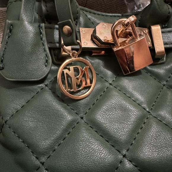 Badgely Mishka Mini Diamond Quilted Tote Color Chive Vegan Leather NWT - Picture 5 of 6